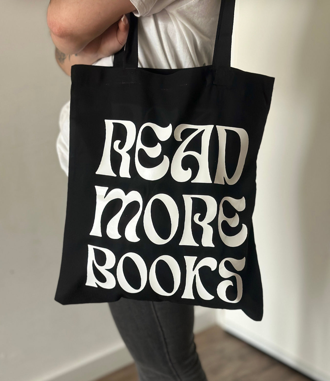 Read more books tote