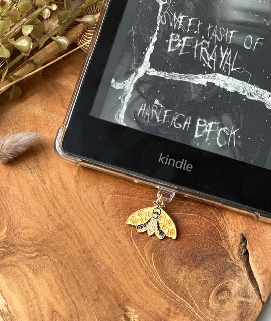 Kindle / kobo / iphone charm moths