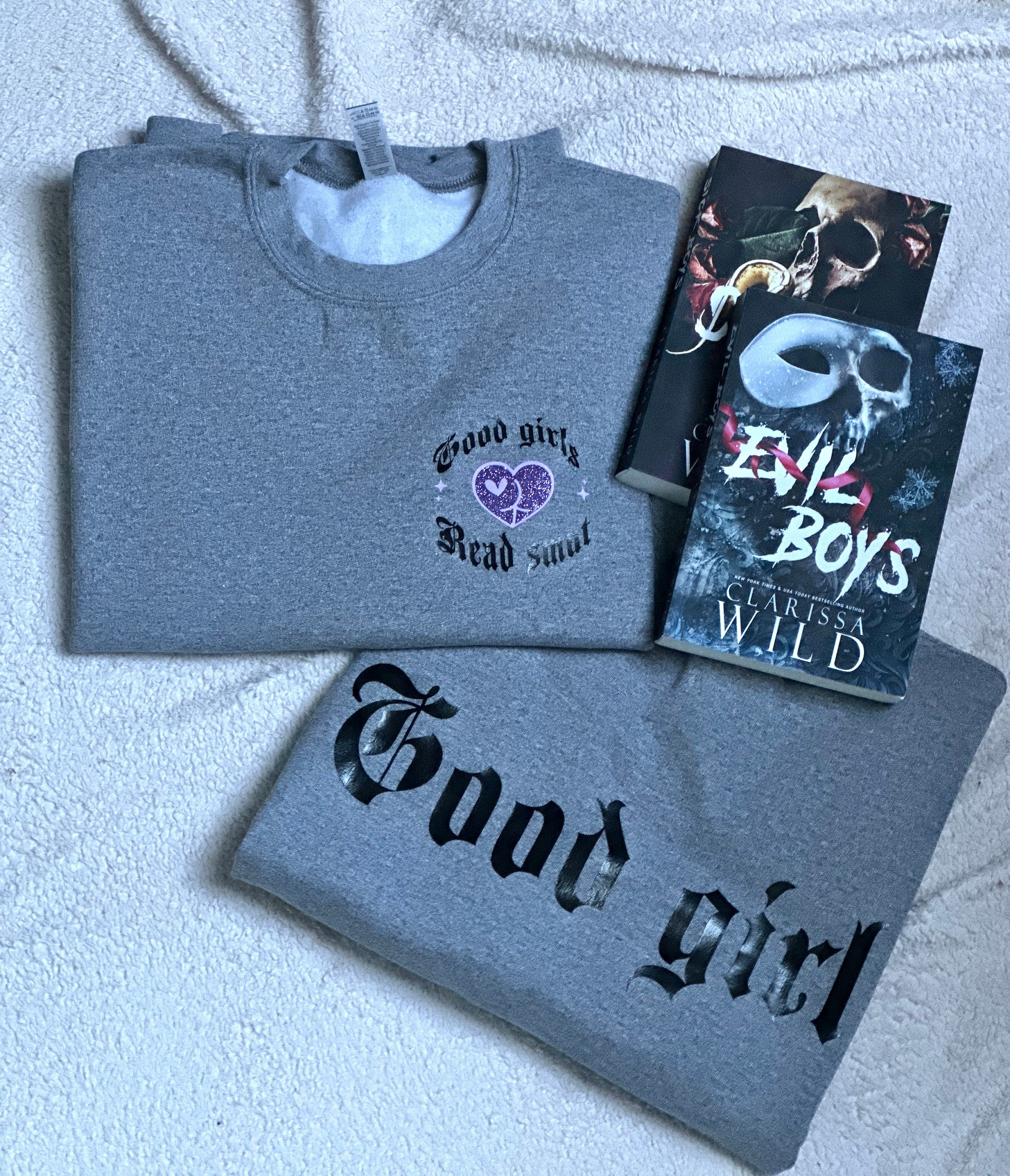 Good girls read smut | sweatshirt | bookish | smut | smutreader | booktok | book merch