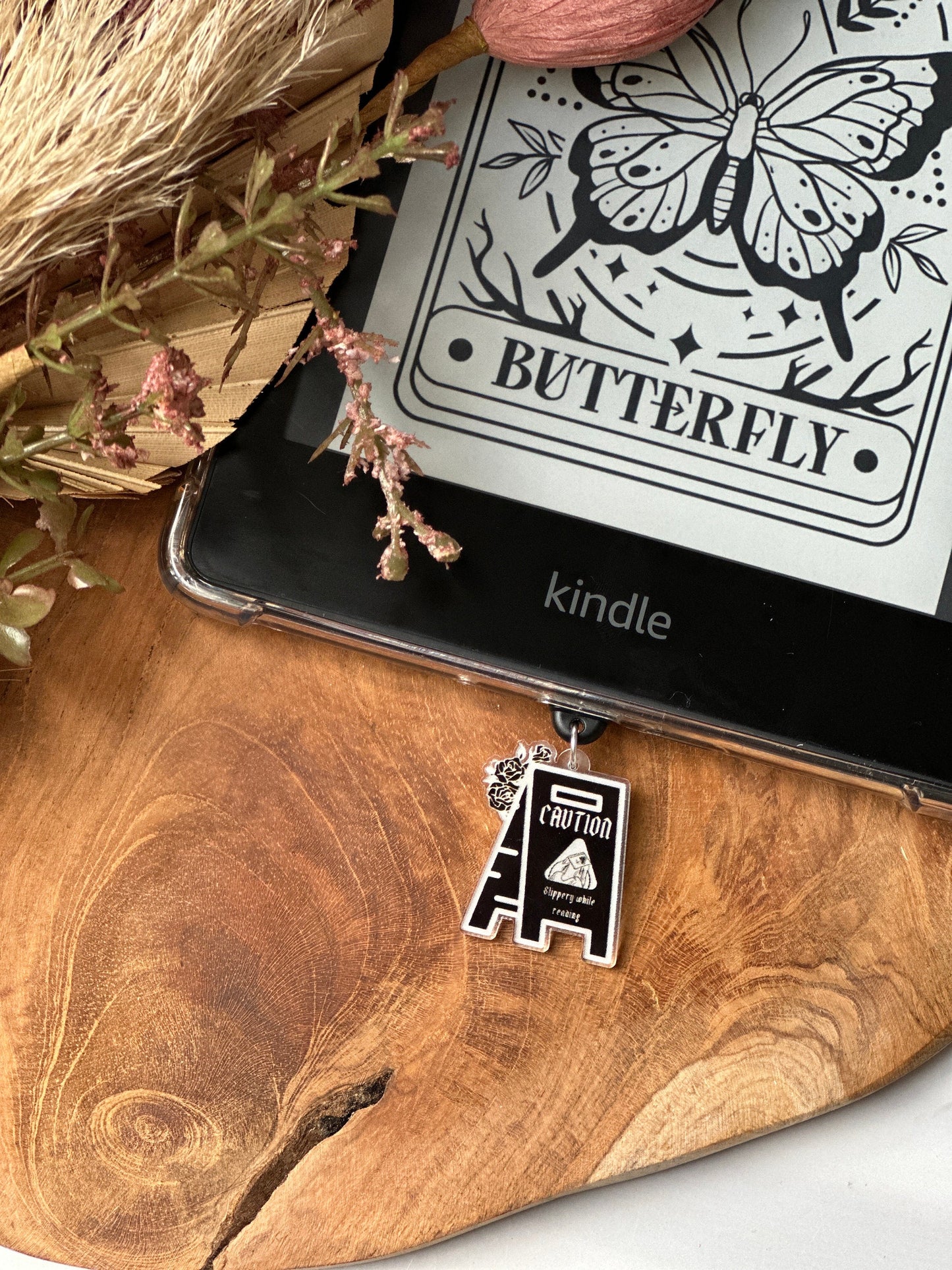 Kindle charms | Bookish | smut | Kindle-accessoires | kindleaccessoires | USB-C-stekker | gift | USB-micro | booklover |