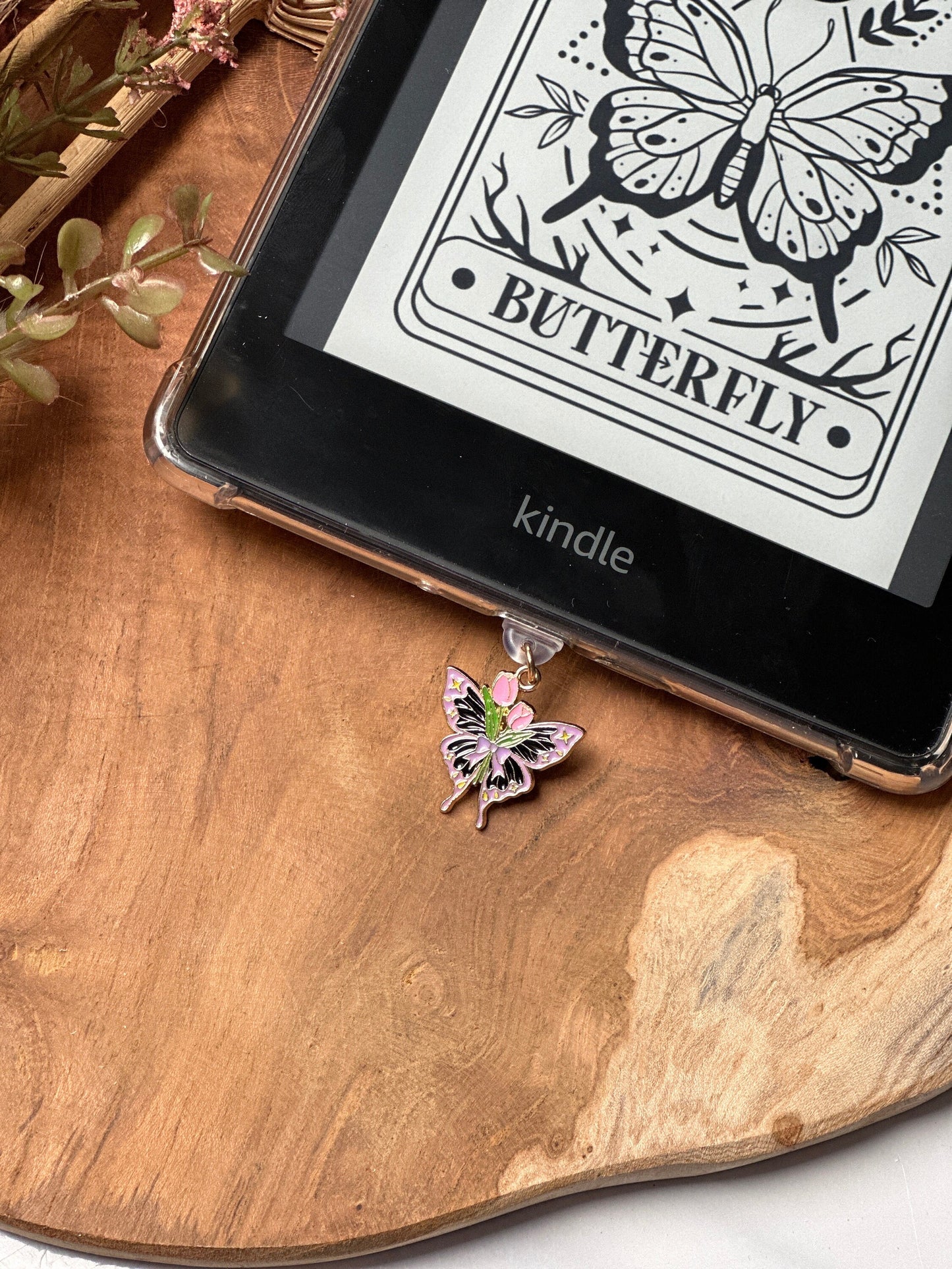 Kindle / kobo charm tullip butterfly | Bookish | kindlecharm | Boekachtig cadeau | Kindle-accessoires | kindleaccessoires | USB-C-stekker |