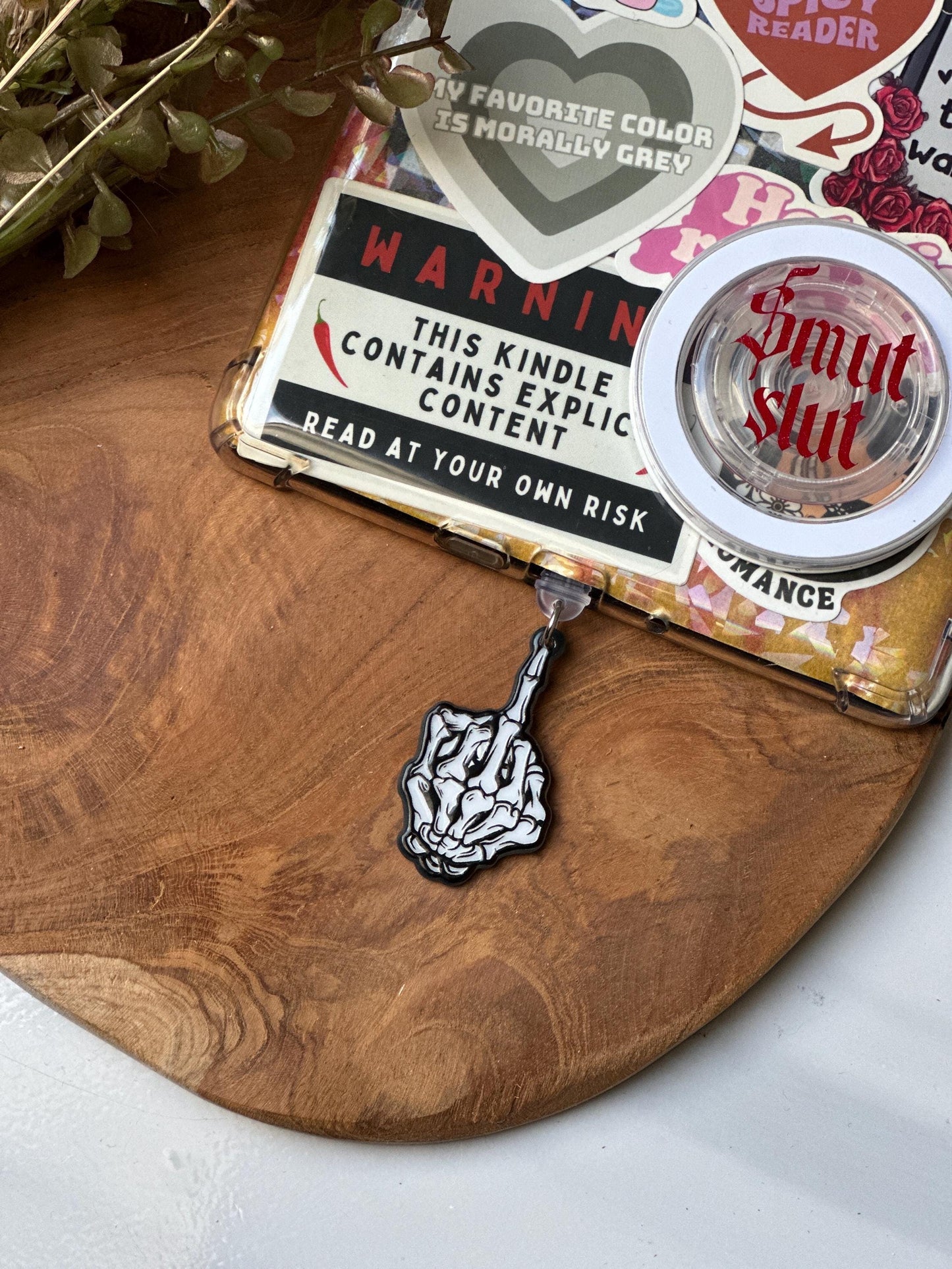 Kindle-charm new colection | Bookish | kindlecharm | Boekachtig cadeau | Kindle-accessoires | kindleaccessoires | USB-C-stekker | gift |